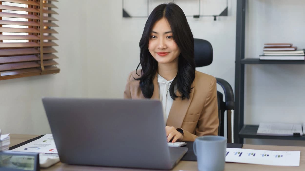 التطوير المهني للأمناء والمساعدين