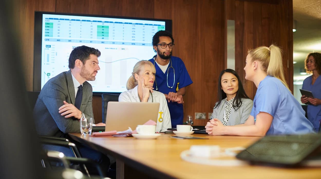 إدارة المكتب عن بُعد للمسؤولين