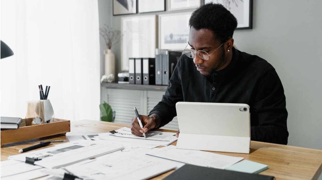 مهارات تنسيق المشاريع للمسؤولين الإداريين